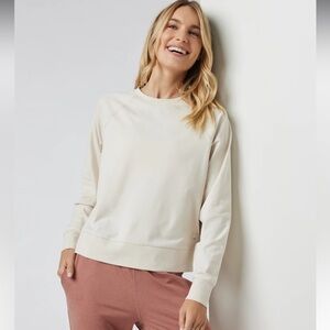 Long Sleeve Halo Crew in color milkweed heather